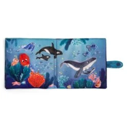 Moulin Roty Grand Livre Tissu D'activités Les Aventures De Paulie -Moulin Roty Soldes 3575676760918 3575676760918 8BaseMedia 550Wx550H