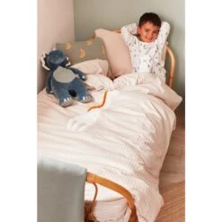 Peluche Medium Veloudoux Dino Ops Tiga & Stegi -Moulin Roty Soldes 5413042642322 5413042642322 3BaseMedia 550Wx550H