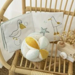 Livre D'eveil Au Large De Nova -Moulin Roty Soldes 550Wx550H 3701322716378 3