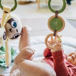 Tiny Love Tapis D'éveil Ultra Confort Et Arche En Bois -Moulin Roty Soldes 7290108862614 7290108862614 3BaseMedia 550Wx550H