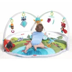 Tiny Love Tapis D'éveil Gymini Dynamic Dans La Prairie -Moulin Roty Soldes ampafrancetapisgyminidynamicdanslaprairienocolor 7290108861013 5BaseMedia 550Wx550H