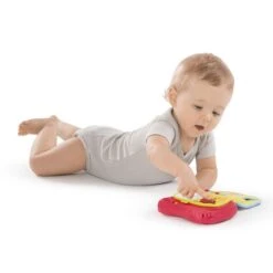 Sophie La Girafe Livre Musical Et Lumineux -Moulin Roty Soldes vullilivremusicaletlumineuxslgnocolor 3056562308044 3BaseMedia 550Wx550H